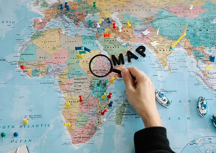 Mapa Político situar las monedas del mundo